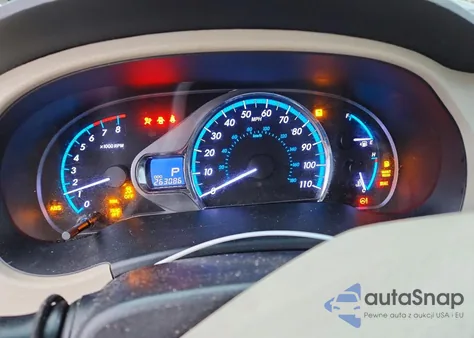 2013 Toyota Sienna Xle z USA, uszkodzony, nr VIN 5TDYK3DC5DS387859